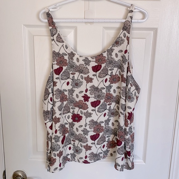 Dressy flower tank top from Reitmans - Picture 2 of 2